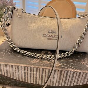Coach crème leather bag with silver accents